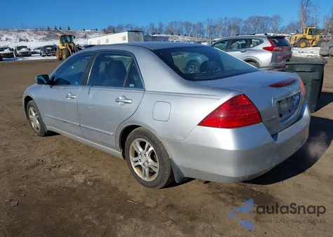 2006 Honda Accord 2.4 Ex z USA, uszkodzony, nr VIN 1HGCM55756A095647